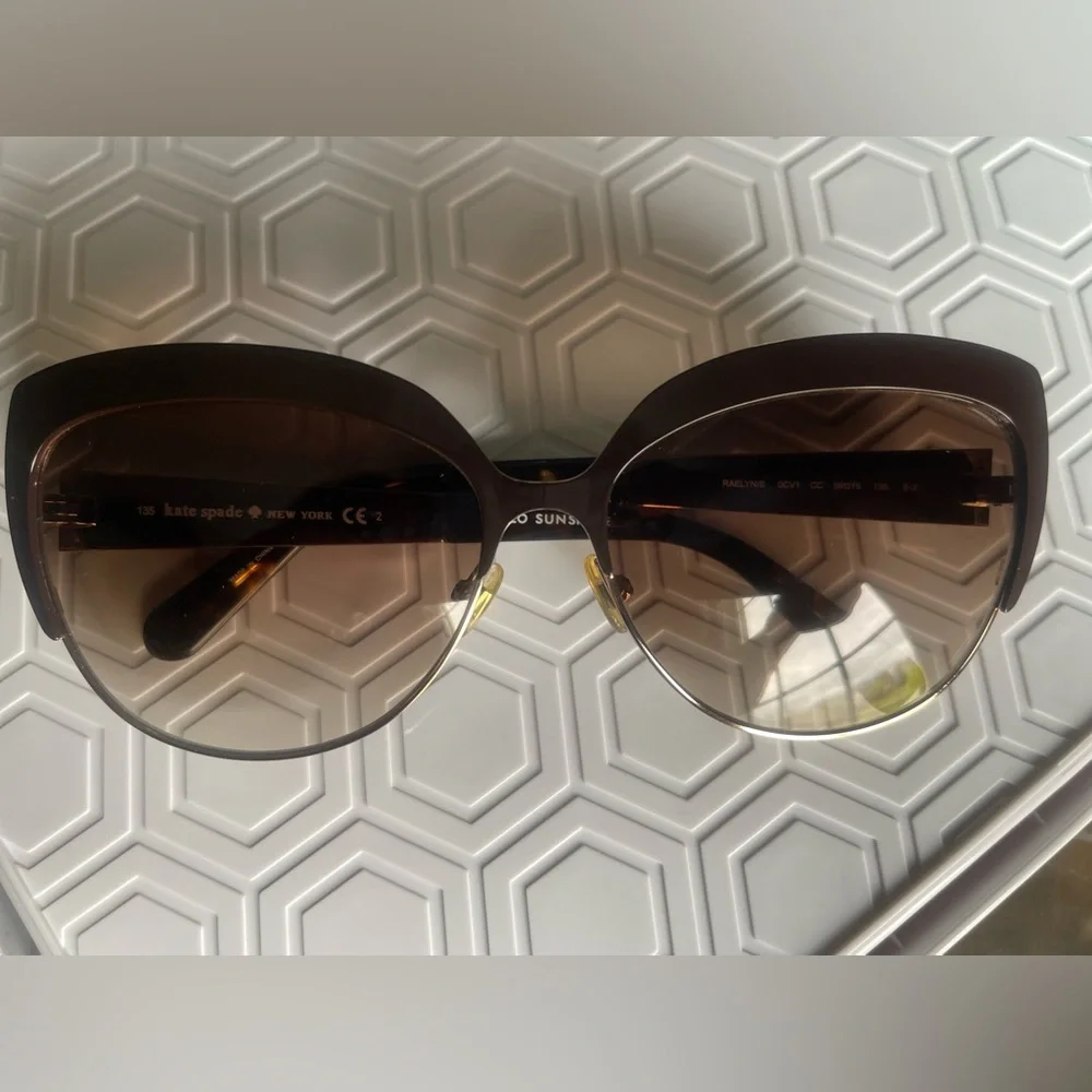 KATE SPADE SUNGLASSES - Picture 3 of 14